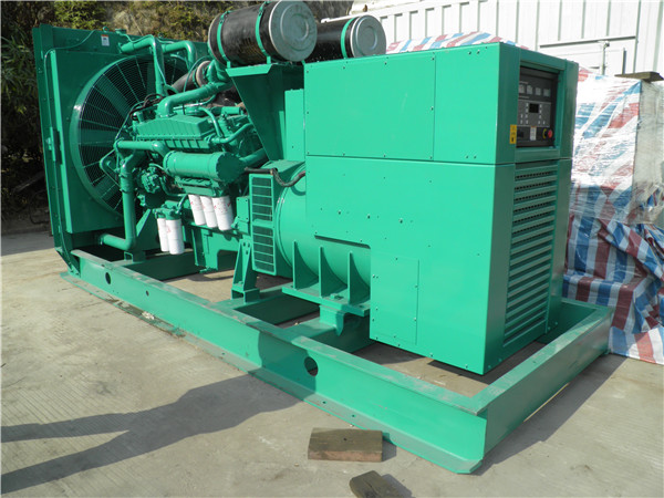 番禺发电车出租-柴油发电机组在使用的过程中应该做好哪些防护工作