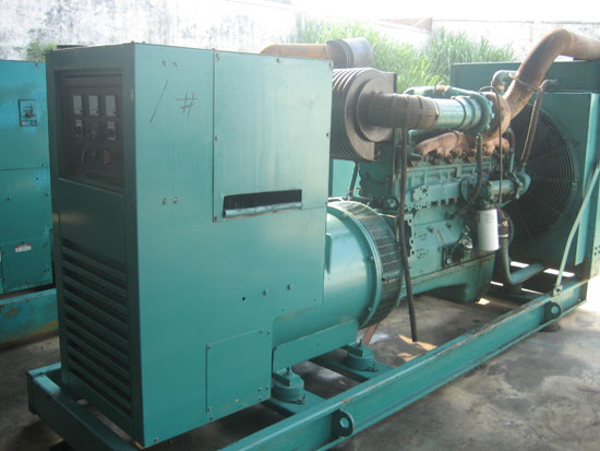 番禺租赁发电机- 发电机碳刷磨损的原因是什么