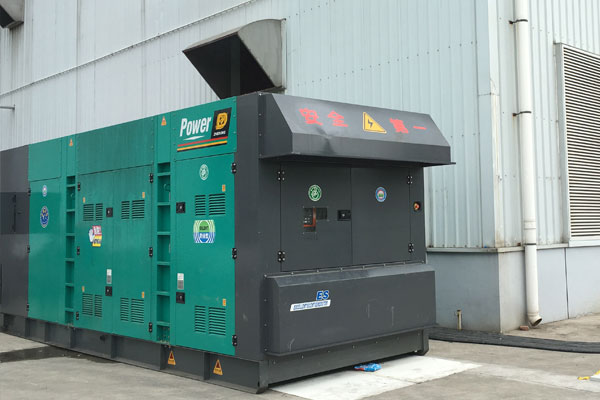 番禺燃油滤清器的更换流程是怎样的？