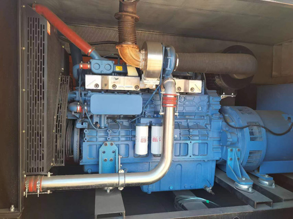 番禺柴油发电机组一般有几种电压输出？