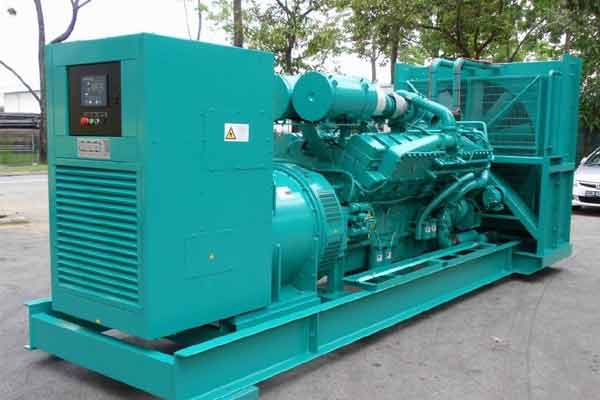 番禺柴油发电机组电压不稳定怎样维修？